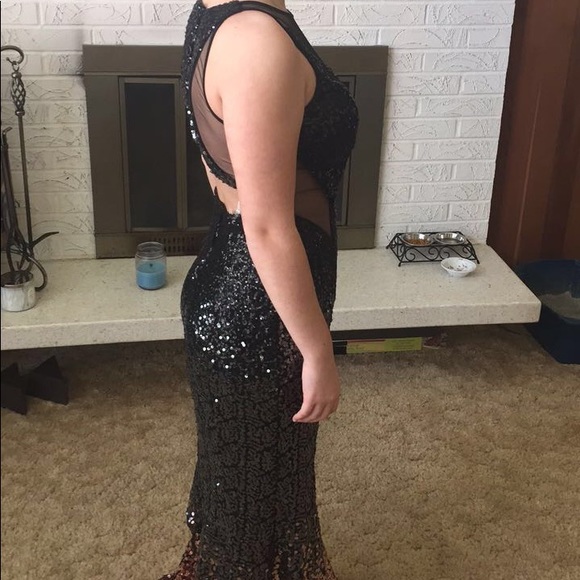 Sequin prom dress - Picture 2 of 7